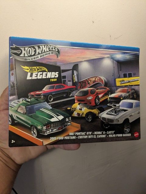 Hot Wheels Legends Tour Car Set
