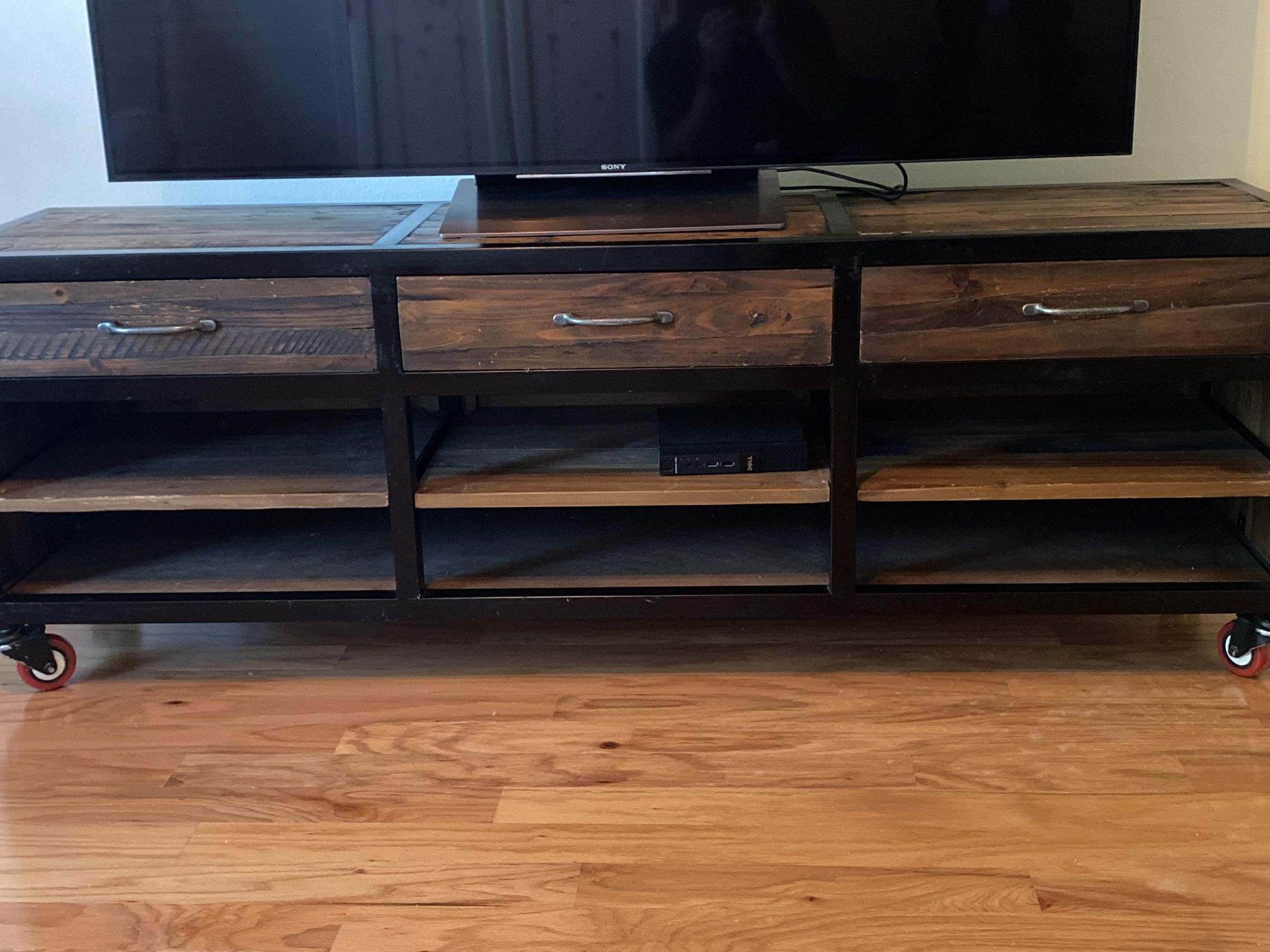 Industrial Media Console 