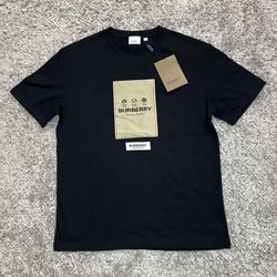 Burberry t shirt size S