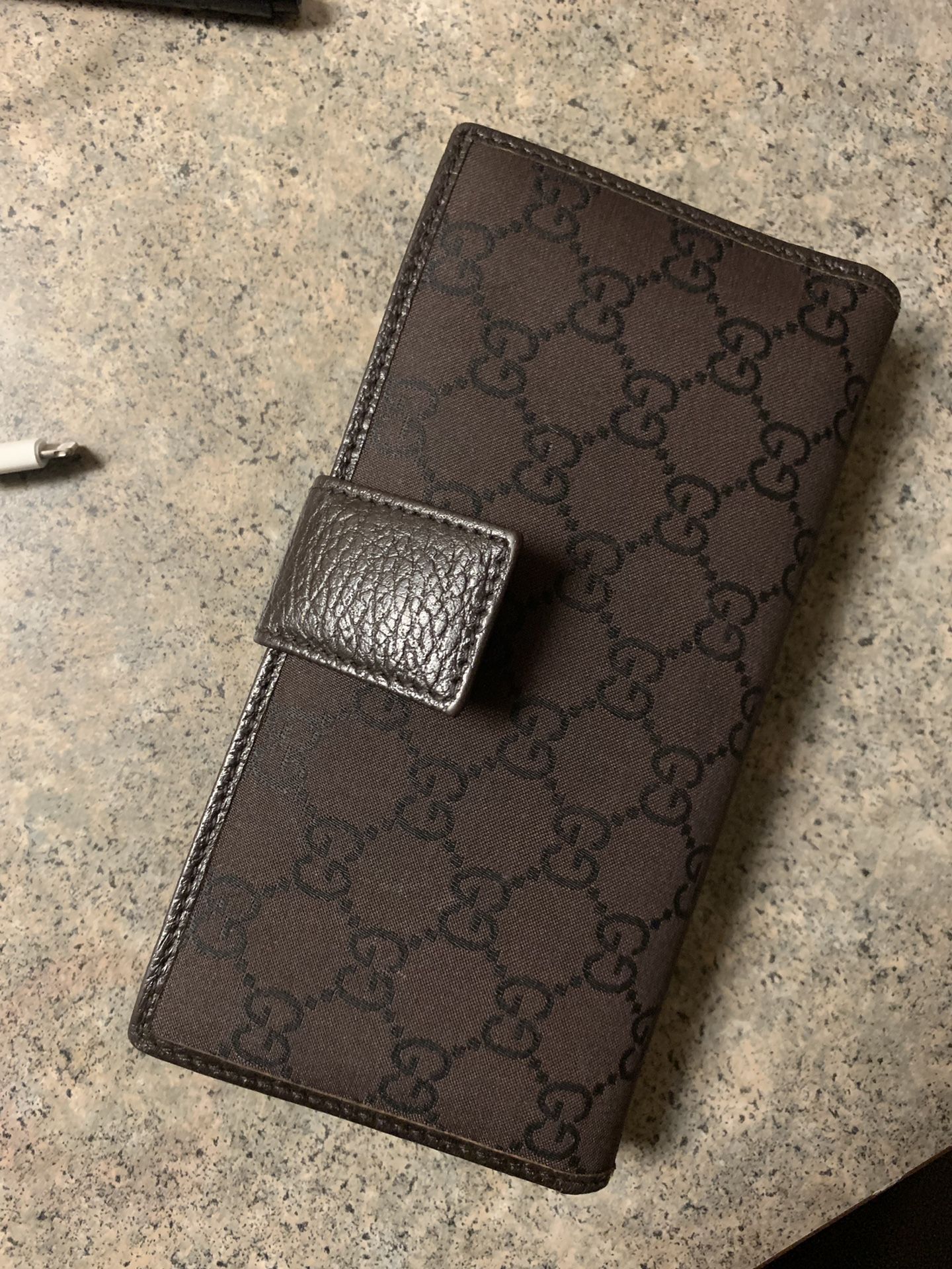 Gucci unisex wallet