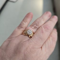 Women's Engagement Ring