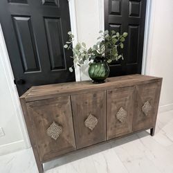 Brand New Sideboard / Dresser / Cabinet / TV Stand 