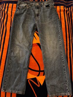 Levis Men Loose Straight Jeans 565 (36x32)