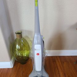 Hoover Vacuum Hard Floor Tile Cleaner Floormate Deluxe Wet Mop Vacuum Like New!