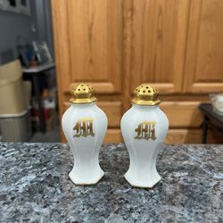 Vintage Ceramic White with Gold Tops and letter “M”.  Size approximately 3 1/2 inches tall.  Brand Royal, Austria stamped on the bottom.  Preowned 