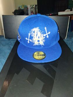 Embroidered New Era Size 7 1/2..... 25$$$$