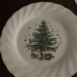 Nikko Christmas Dishes