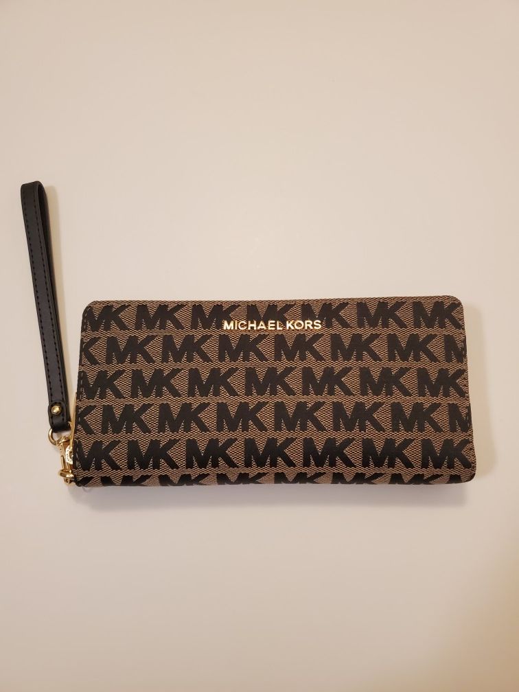Authentic Michael Kors Wallet (with tags)💥👜🛍