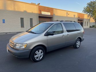 2000 Toyota Sienna