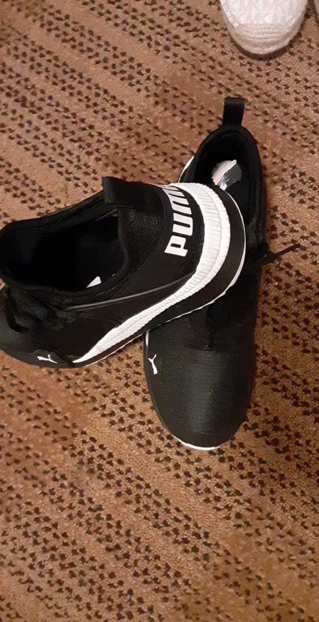 Puma tennis shoes