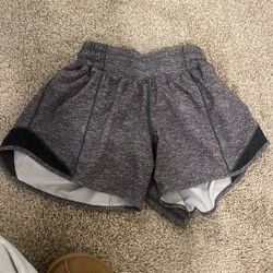 lululemon hotty hots