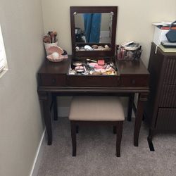 Makeup Vanity 