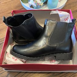 New Inbox Women’s Boots