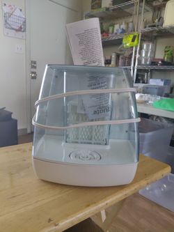 Invisible cool mist humidifier