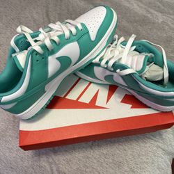Nike Dunk Low