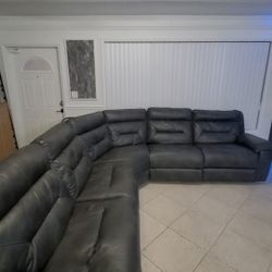 Sectional Couch(Read Listing) 