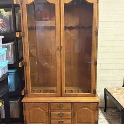 Gun Cabinet with Keys and Locks