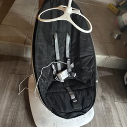 4moms MamaRoo Baby Swing 