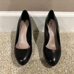 Nine West Black Heels Size 6.5
