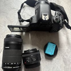 Camera Canon Rebel T7i