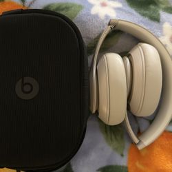 Studio beats 