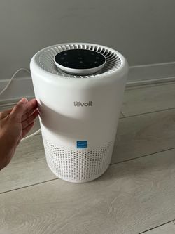 Levoit Smart Air purifier — New, used for 4 months