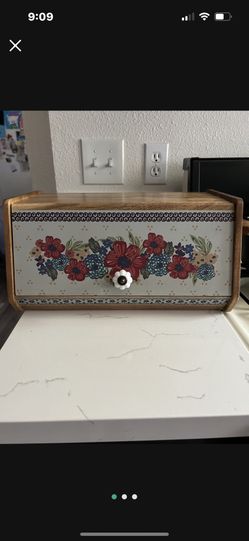 The Pioneer Woman Bread Box