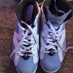 Men’s Jordan’s Size 11 Jordans 6 UNC  (With Box )