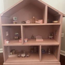 Solid Wood Dollhouse & Pieces 