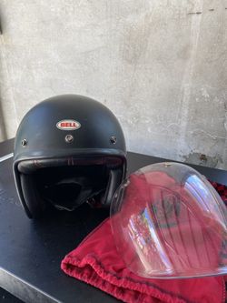 Motorcycle helmet- Bell Custom 500