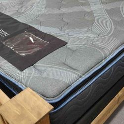 King Mattress in Plastic