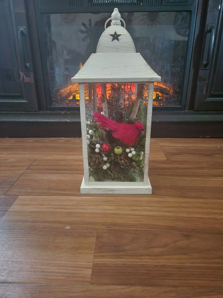 Cardinal Lantern Decor