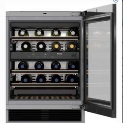 🍷 Miele 24” Built-In Wine Cooler – Model KWT 6322 UG Condition: Brand New / Never Used