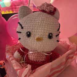 knitted hand made hello kitty 