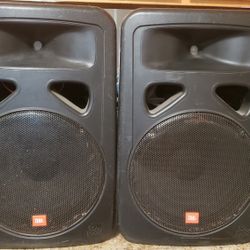 Jbl Eon 1500 Monitor Speakers $600. Pickup In Oakdale 