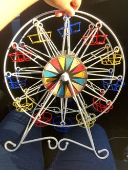 Metal Ferris Wheel Cupcake Stand