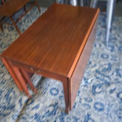 Mid Century Dr posted leaf Table