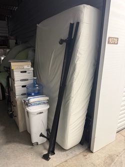 Queen sized bedroom set with mattress