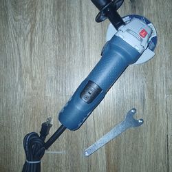 Bosch
7.5 Amp Corded 4-1/2 in. Angle Grinder with Lock-on Slide Switch