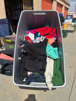 Mixed Lot of Women's Clothing