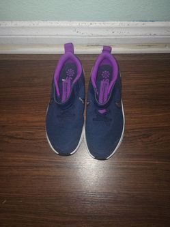 Nike kids shoes