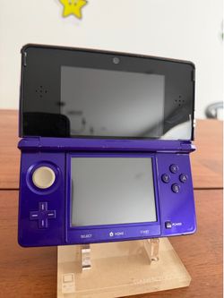 Nintendo 3DS purple