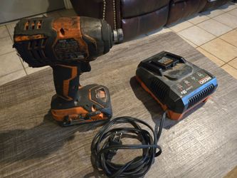 Ridgid R86034 impact driver w/ 18v 2 ah battery and R86092 18v charger