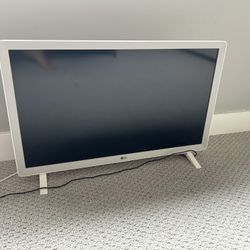 LG 24 Inch Class HD TV (23.6 Inch Diag) 24LM520D-WU