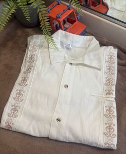 Camisa típica para hombre