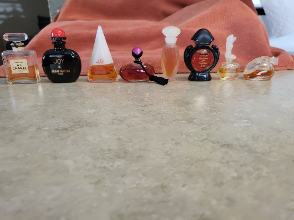 8 Hard To Find Mini Perfumes