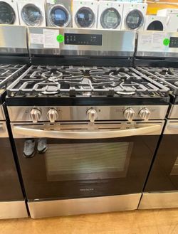 Frigidaire 30" 5.1 Cu Ft Gas Range, Air Fry, Convection Bake, 5-Burners, Storage Drawer