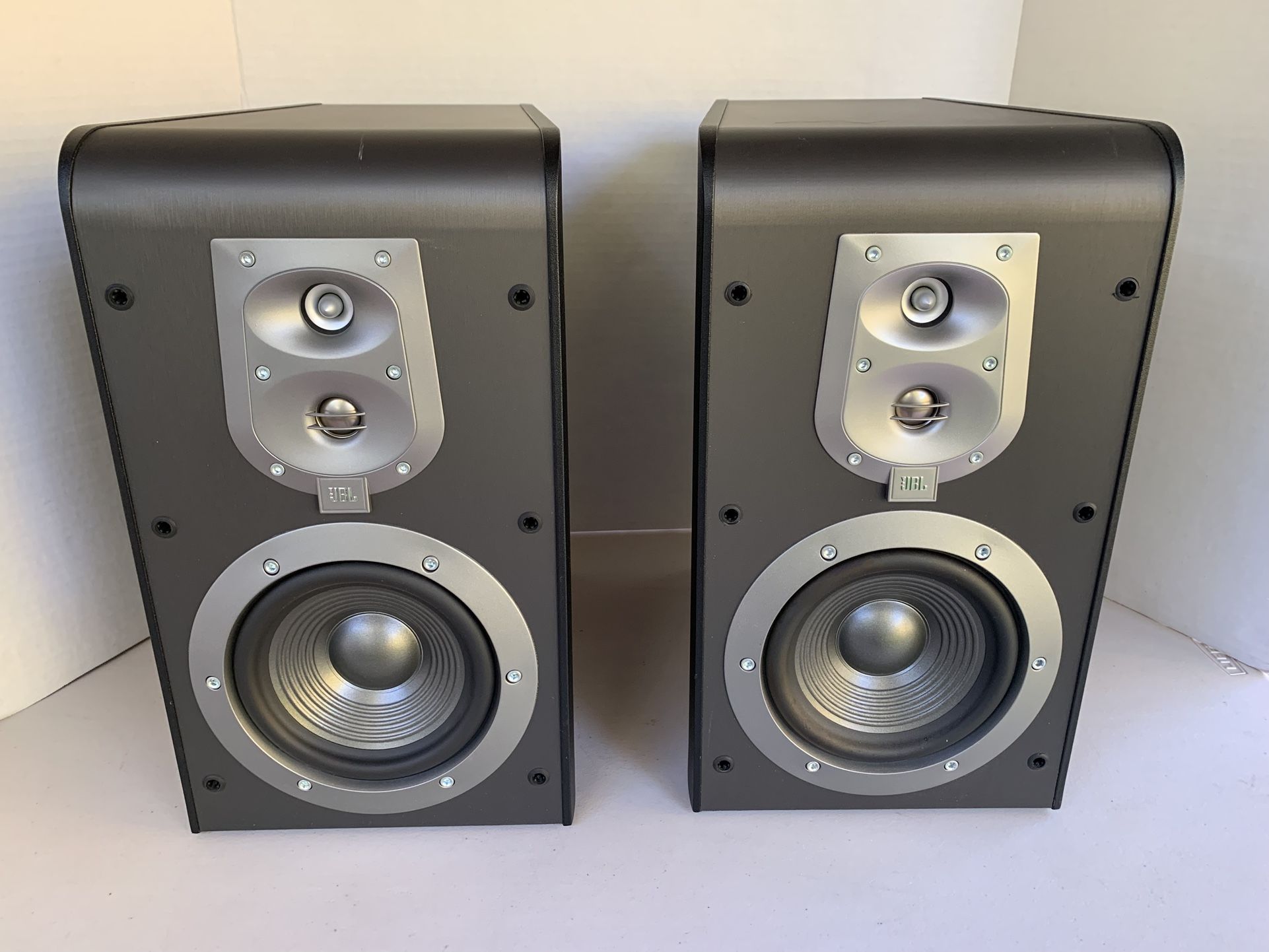 JBL ES Series ES30 Bookshelf Speakers Pair - Pristine Condition
