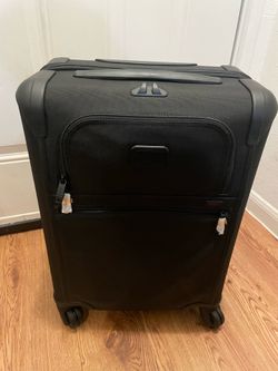 Tumi Luxury Alpha 4-Wheel Luggage