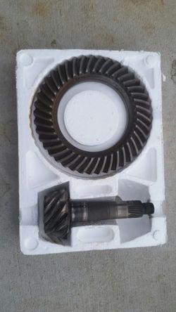 Ring gear and pinion 1971 Chevy truck C10
